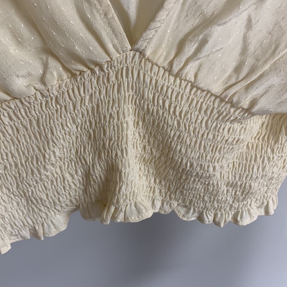 Urban Outfitters Cream Deep V Peasant Blouse Size M - Picture 4 of 6